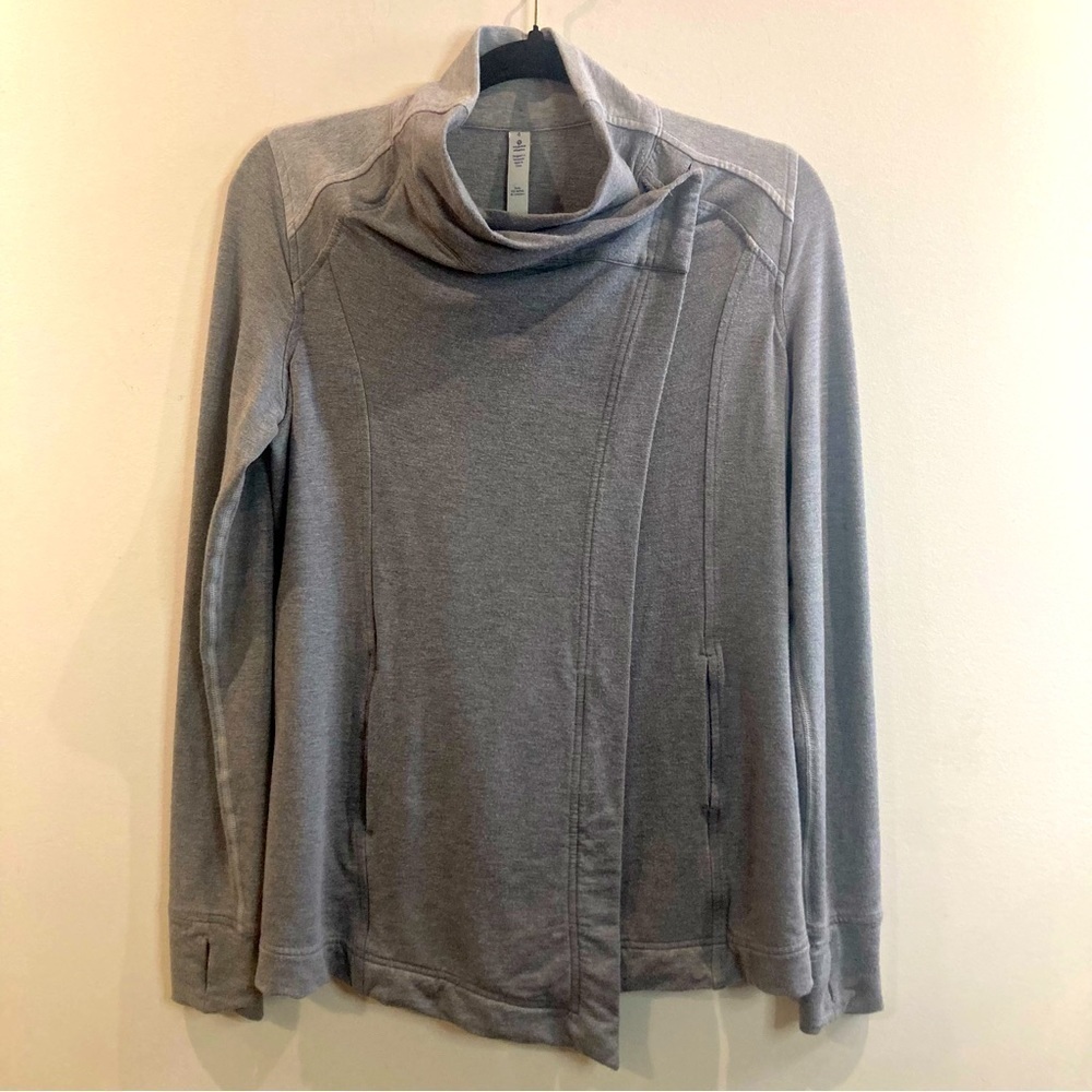 LULULEMOM Sz 4 True Wrap Button Closure Pockets Thumb Holes Jersey Knit Cardigan